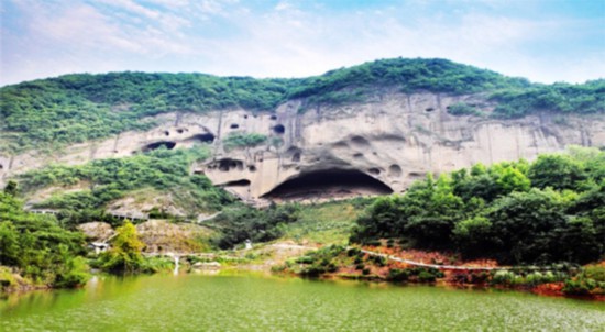 大别山石窟