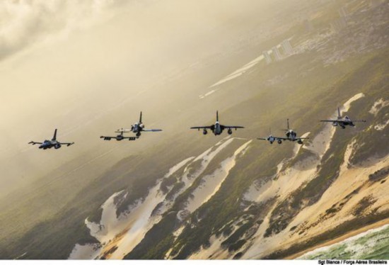 巴西举行多国联合空军演习 快凑齐南美空军战机