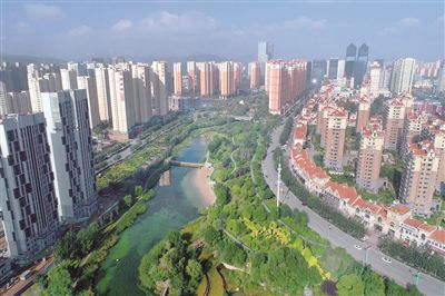 西宁人口2000_西宁火车站