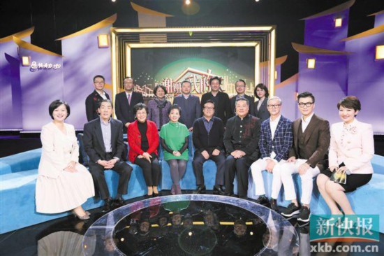 央视综艺“变脸”:鞠萍姐姐忐忑转型