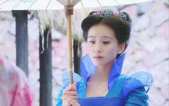 古装剧中的撑伞美人:刘诗诗、贾静雯美得脱俗