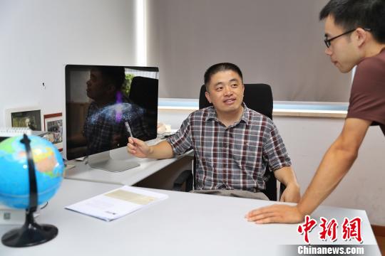 青年科学家郭福来:给黑洞算“模型”探宇宙之秘密