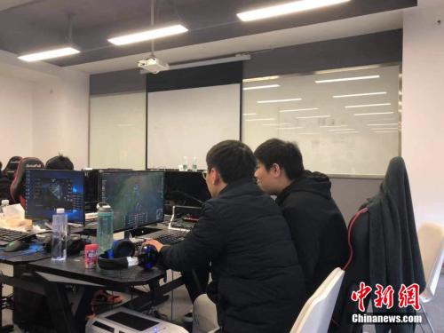 电竞选手的游戏人生:我不是网瘾少年