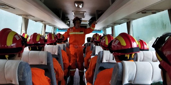 武警四川总队紧急投入宜宾珙县地震抢险救援