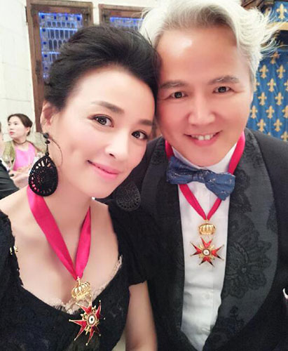 懒理老公桃色传闻 张庭与林瑞阳同框合照大秀恩爱