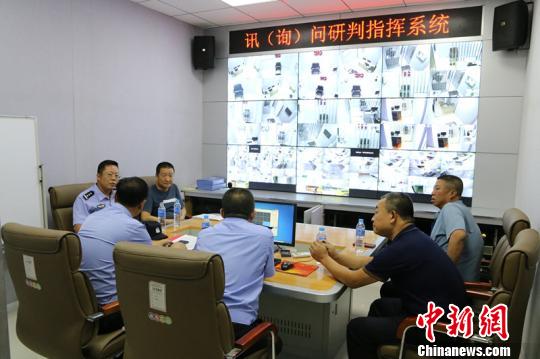 一團伙在列車上利用“斗地主”詐騙作案313起涉案42萬