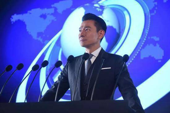 刘德华来杭告状 究竟因为什么事情让天王如此生气?