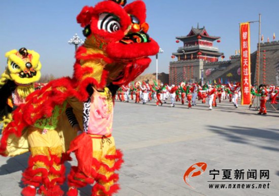 宁夏盐池:耍起社火闹新春 民俗文化放异彩