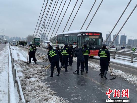 无锡现有人口_明天起,无锡人将要身价暴涨啦(2)