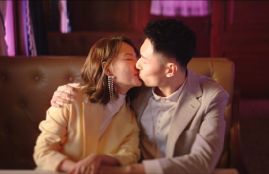 《妻子的浪漫旅行2》张嘉倪买超首合体 小夫妻