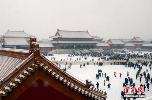 中東部天氣現“北雪南雨” 北京將迎入冬來最強降雪