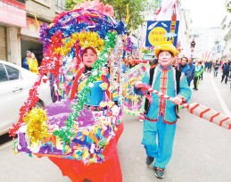 思南初九出龙贺新春