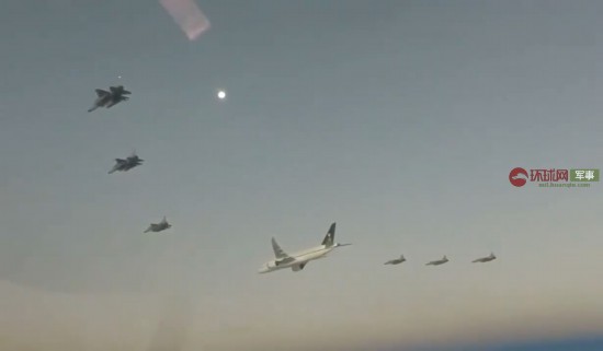 阵势太大!沙特王储访巴基斯坦 6架JF17护航专机