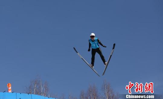 第二届全国青运会跳台滑雪比赛收官 吉林选手