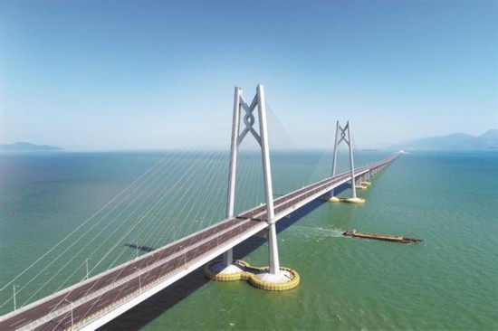 互联互通支撑国际一流湾区和世界级城市群