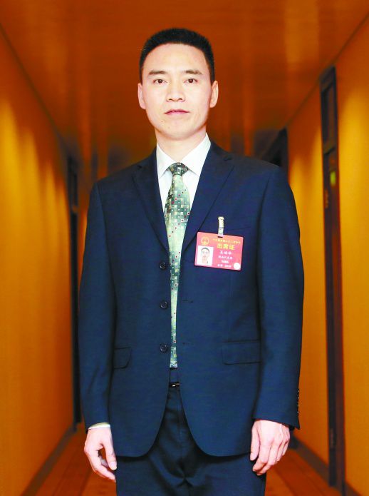 主持人口技_济宁郑媛媛口技门图片(3)