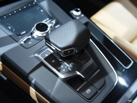 µ() µQ5Դ() 2019 PHEV 
