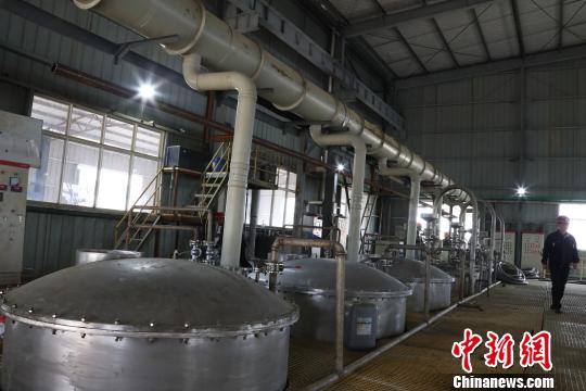 江西一民营企业家投身“变废为宝”事业吁更多人参与