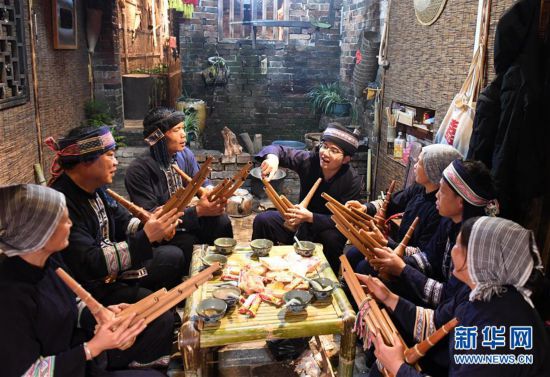 （图片故事）（8）瑶族青年的文化传承情