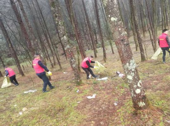 大美巫山公益行：提倡人人愛環保我爭做表率助力大美巫山