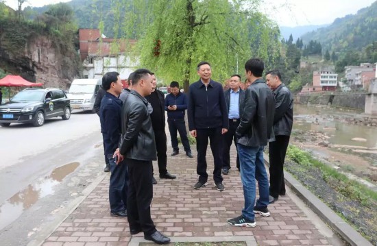 贵州频道 习水视窗 习水时政    4月1日,县委副书记,政法委书记,习水