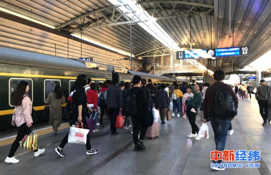 全国铁路今日实行新列车运行图 多条线路运行时间缩短