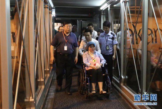（XHDW）3名在斯里兰卡爆炸事件中受伤的中国公民乘机返穗