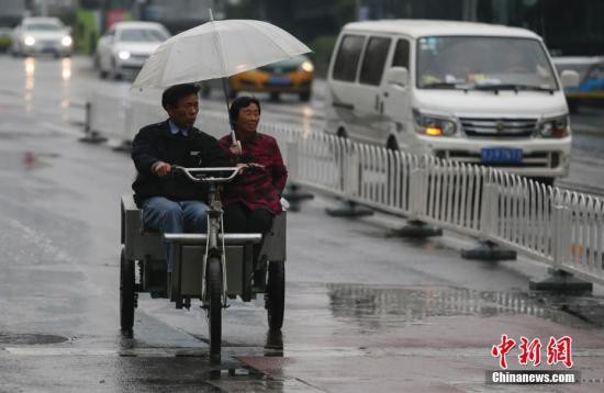 京冀鲁豫等地有大雾江南华南四川盆地将有较强降雨