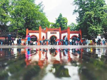 首批天府旅游名縣小長假期間新姿態“迎檢”