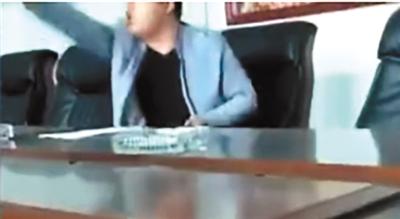 让民众“滚出去”，这样接访岂止“处置不当”？