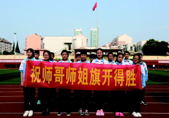 2019年东港市经济_东港市召开2019年 个转企 工作推进会