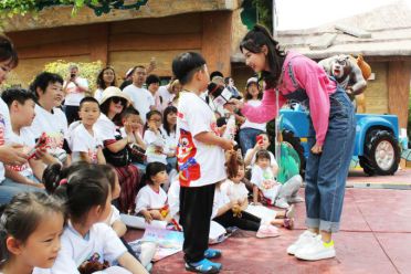 熊出没明星见面会重磅开启快带宝贝来方特见偶像