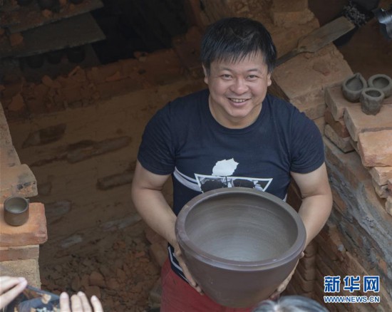 （文化）（5）广西钦州：龙窑坭兴陶放光彩