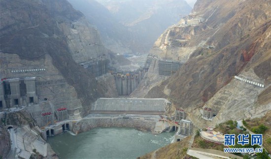 （壮丽70年·奋斗新时代）（10）乌东德水电站建设如火如荼