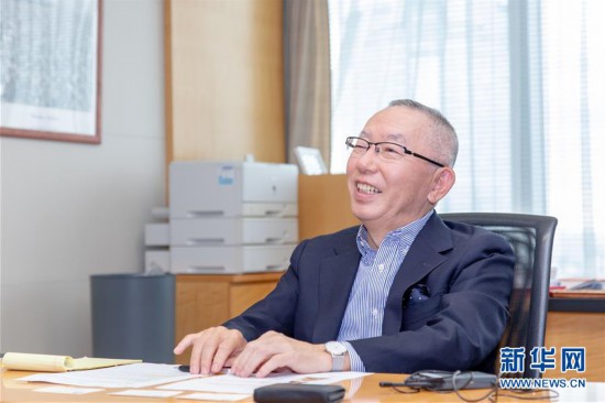 (国际·图文互动)专访:我认为中国经济前景光明——访优衣库创始人柳井正