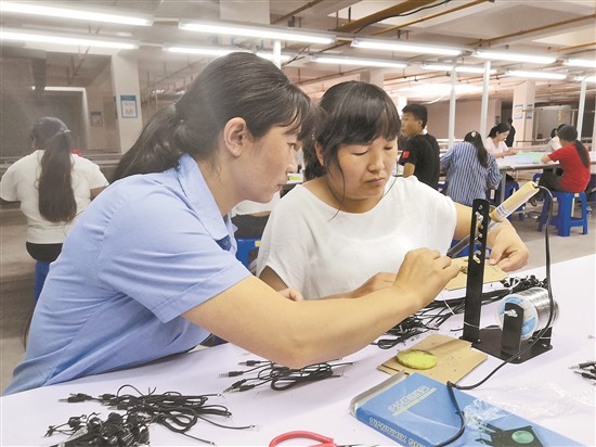 施甸人口有多少_施甸职中图片(2)