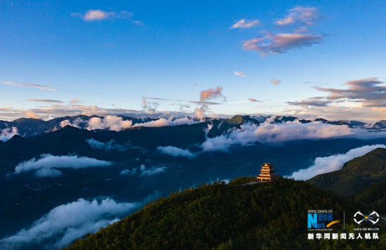 雨后云台寺 天蓝云白 尽显夏日风情