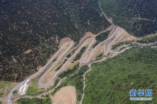 (环境)(1)垭口:川藏公路上的观景台