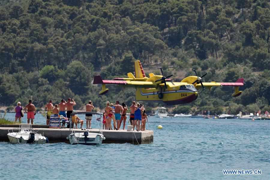 CROATIA-GREBASTICA-CANADAIR PLANES