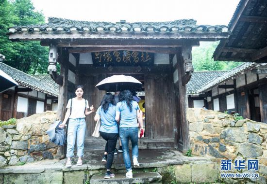 （社会）（7）贵州遵义：红色旅游迎客来