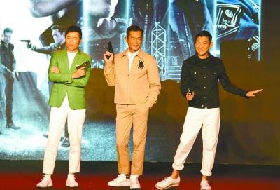 “两代杨过”飙戏，带火了票房
