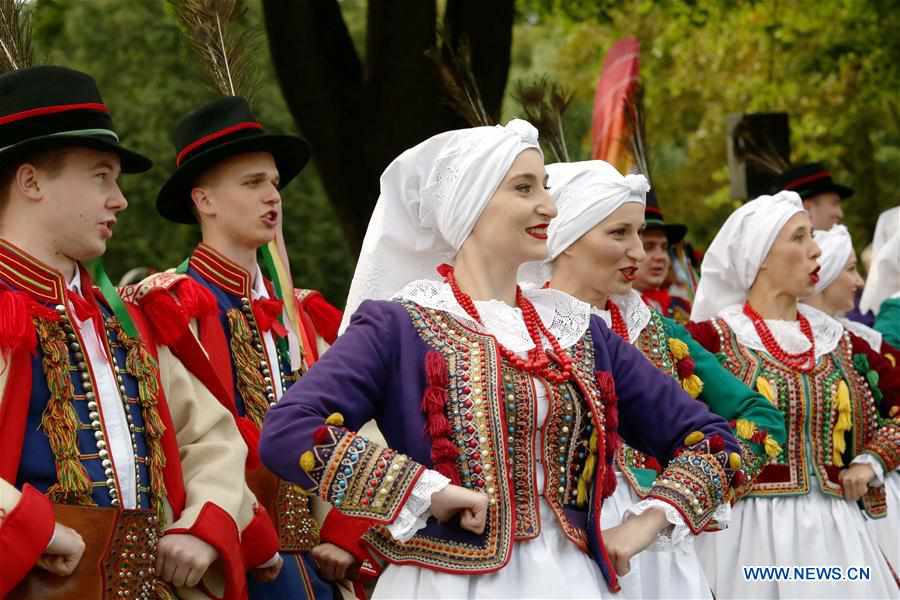  LATVIA-RIGA-INTERNATIONAL FOLK DANCE  FESTIVAL