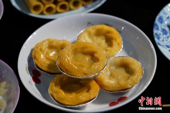 “以假乱真”!昆明大摆石头宴“美食”逼真诱人