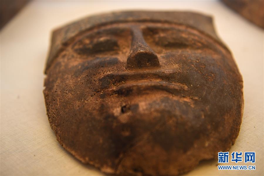 （國際）（14）埃及4500年歷史的彎曲金字塔內部墓室向游客開放