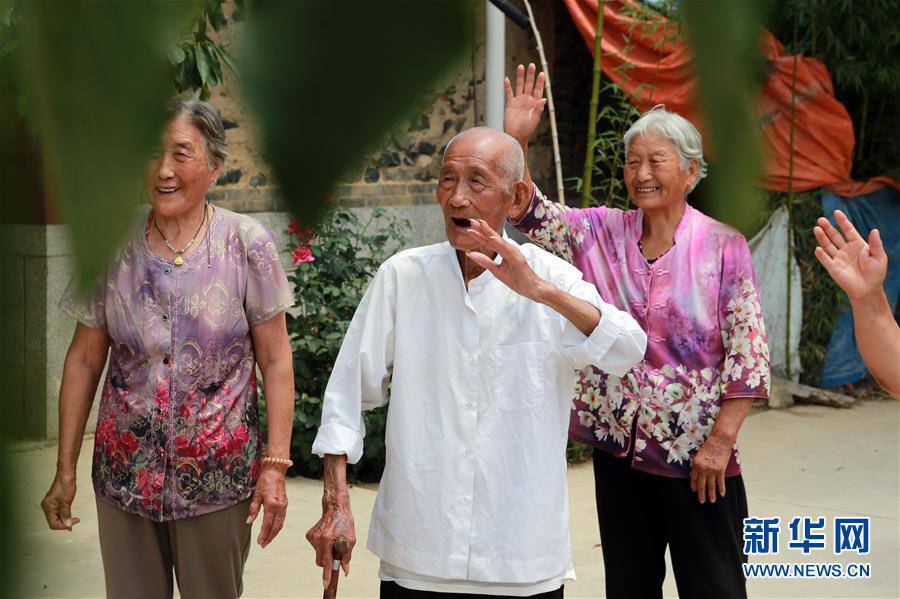 ����ᣩ��5��11����Ӣ��ؼ� ���ҵ���һλ������ʿ��