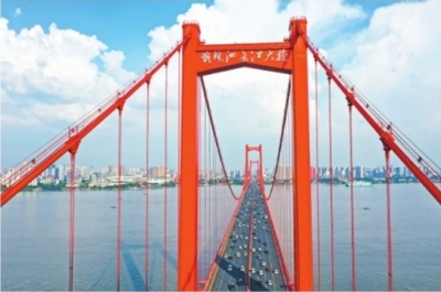 今起三天武汉高温难减 尽量避免高温时段外出(图1)
