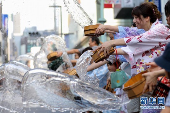 （國際）（6）日本東京：浴衣潑水 清涼一“夏”