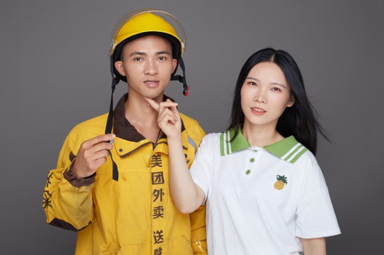 王长波、殷亮