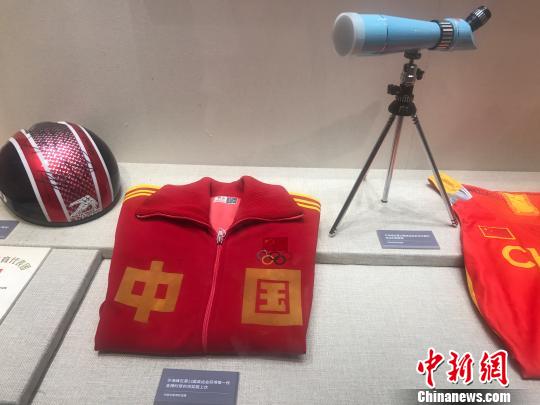 退休仍是“射击人”许海峰寄语年轻“射手”