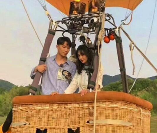 网曝郑爽节目录制中被求婚成功节目组:无求婚环节